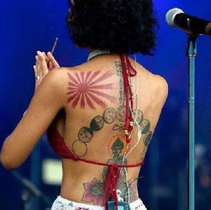 Meet your Posher, Vicky